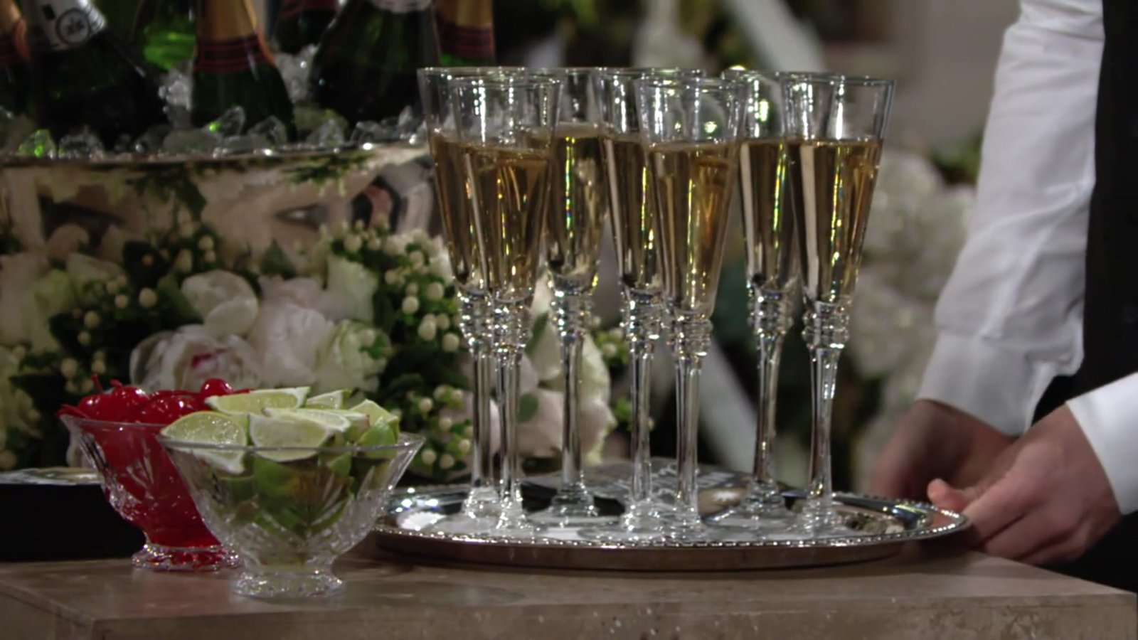Nye 18 Champagne Tray The Young And The Restless Y R Chat